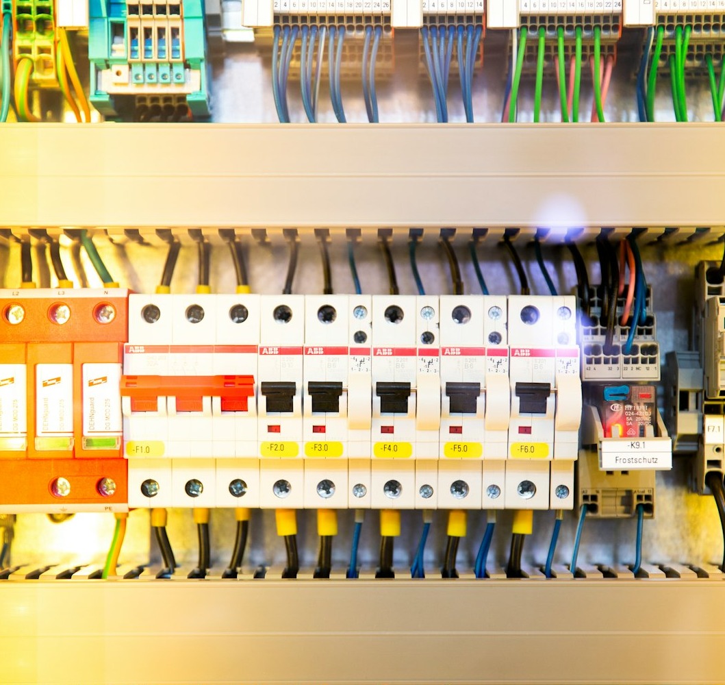 Electric switch box – control power, electricity technology